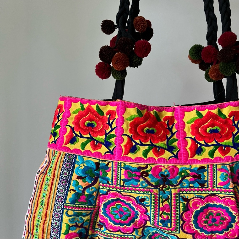 Colorful Embroidered Bag - Picture 8 of 11